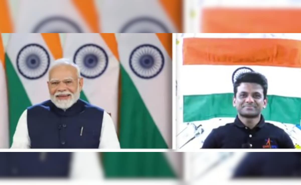 …जब पीएम मोदी ने शुभांशु से पूछा, स्पेस स्टेशन पर साथियों को गाजर हलवा खिलाया कि नहीं