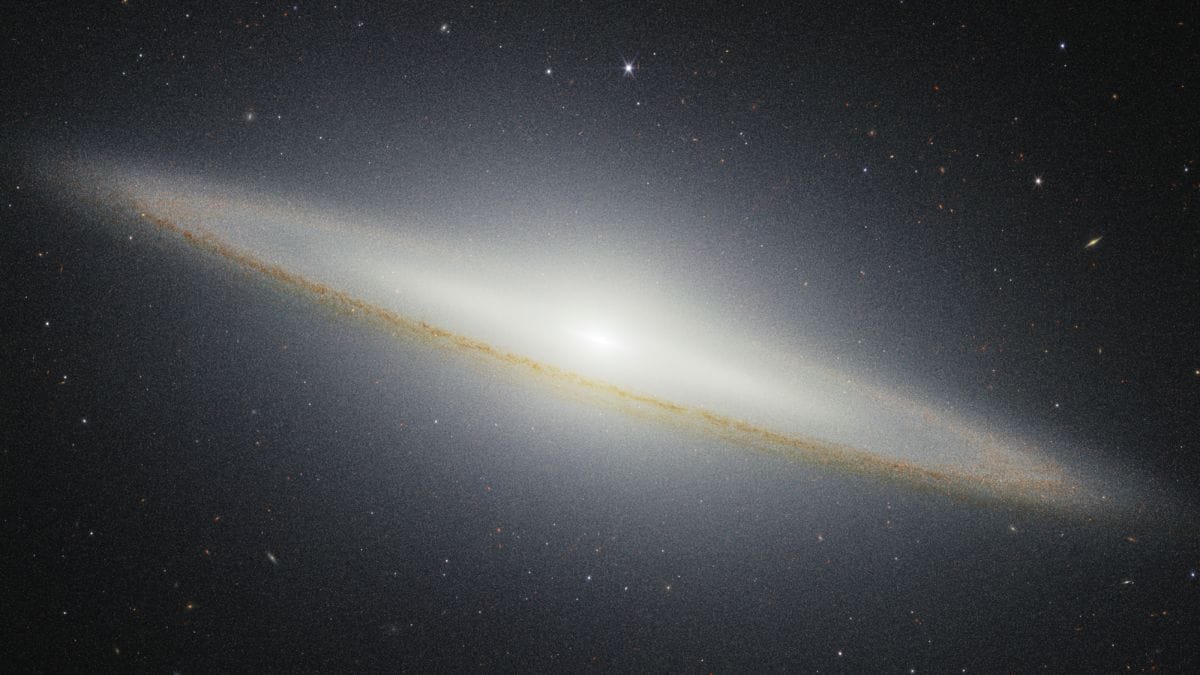 James Webb Space Telescope Captures Stunning Near-Infrared View of Sombrero Galaxy