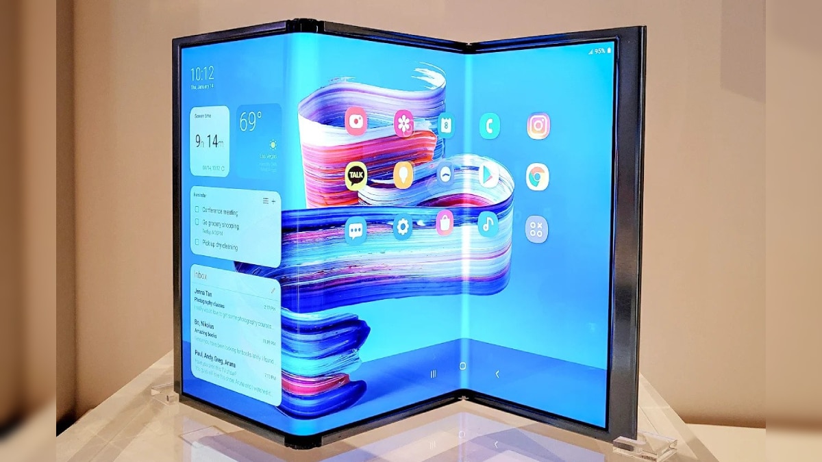 Samsung Eyes Foldable Crown With Triple-Screen Device. But Charging Speed May Disappoint