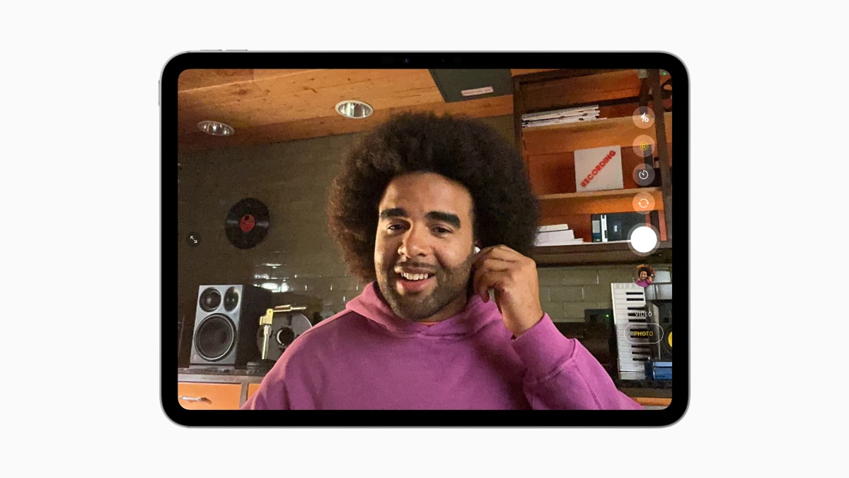 AirPods Just Got Smarter: Apple Adds Studio-Quality Recording & Remote Camera Control. Here’s When To Expect Update