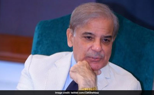 पाकिस्तान पर लदा कर्ज का पहाड़, 76,000 अरब रुपये का चढ़ा बोझ; आर्थिक सर्वे में बड़ा खुलासा