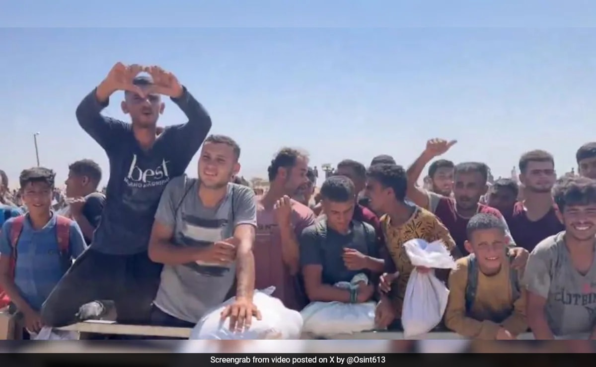 Video: Palestinians Chant “I Love You Trump” As US-Backed Aid Enters Gaza