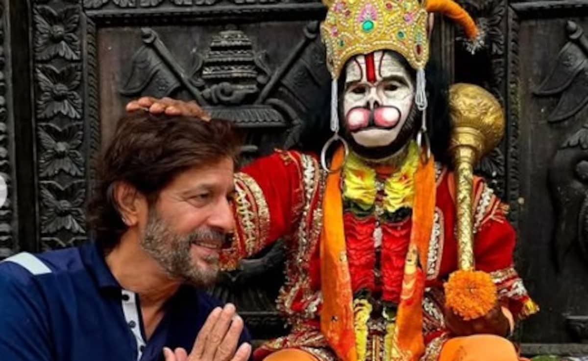 चंकी पांडे पहुंचे पशुपतिनाथ मंदिर, सावन के महीने में लिया महादेव का आशीर्वाद