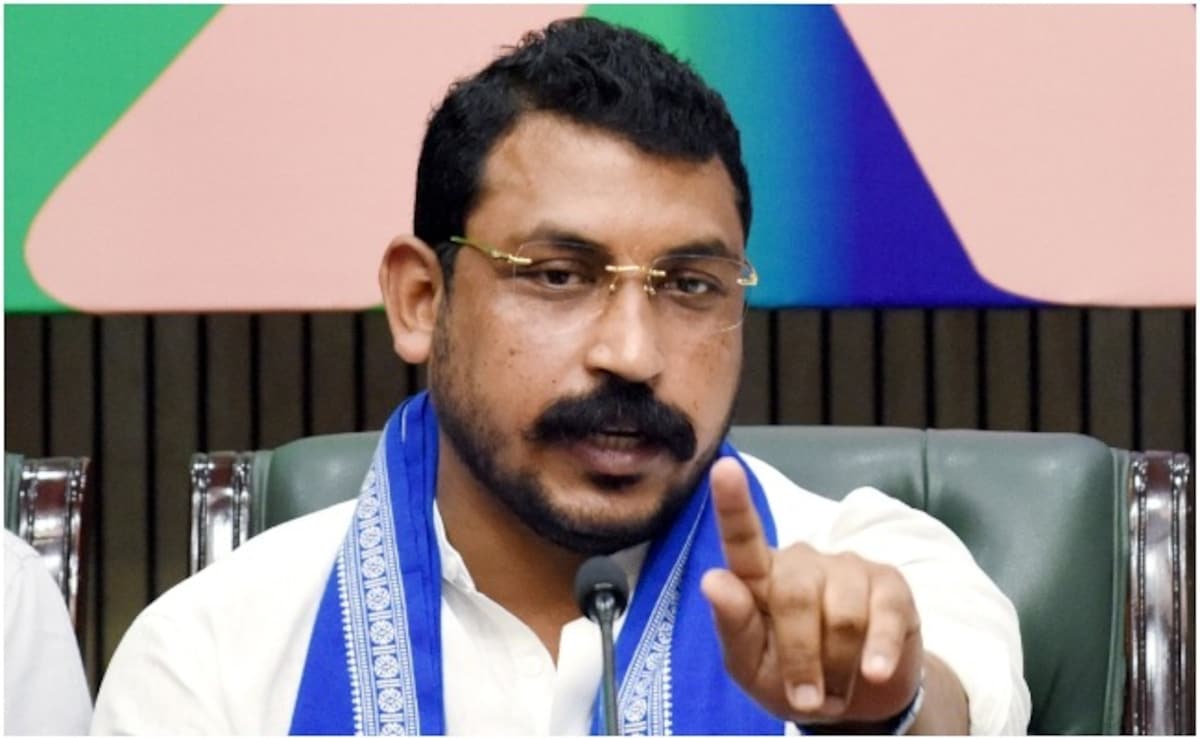 UP के खस्ताहाल स्कूलों का मुद्दा लोकसभा में उठा, नगीना सांसद चंद्रशेखर बोले- अनिवार्य शिक्षा मौलिक अधिकार