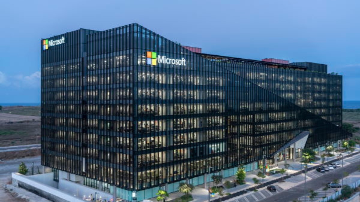 Microsoft Edge’s New ‘Copilot Mode’ Supercharges Browsing With AI: Is Google Next?