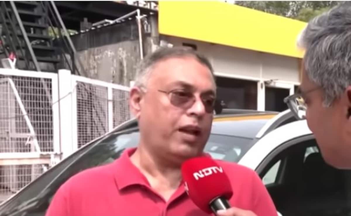 दिल्ली का दर्द… मर्सिडीज को 84 लाख में खरीदा, महज ढाई लाख में बेच दिया