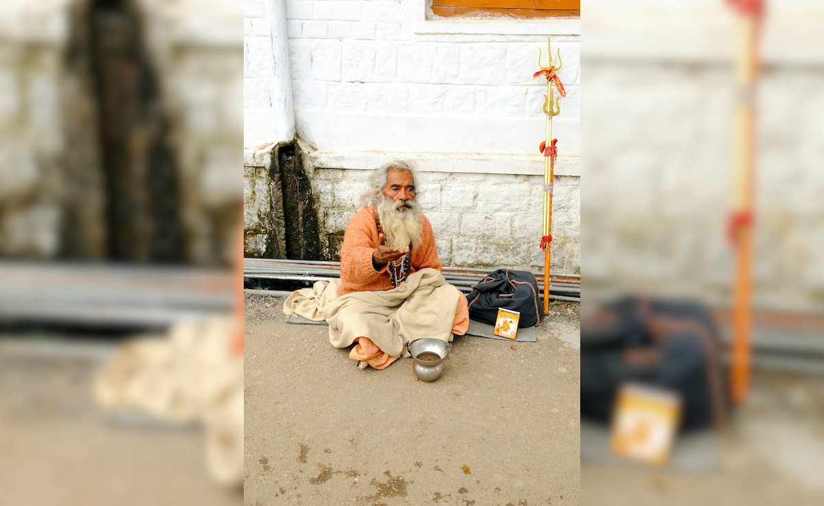 Gupt daan significance : हिंदू धर्म ग्रंथ में कौन से दान करने चाहिए गुप्त तरीके से, जानिए पंडित जी से