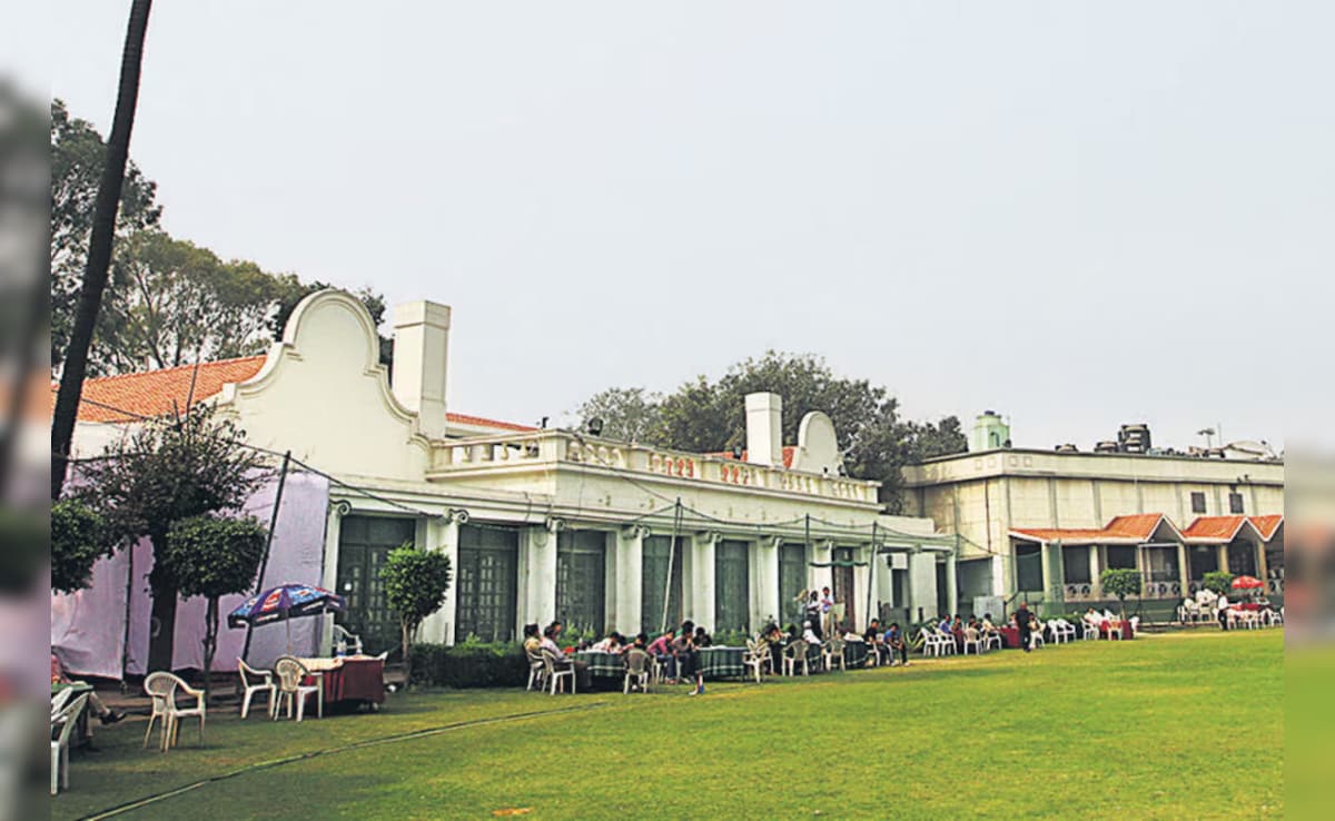 दिल्ली का सबसे पुराना क्लब खुला आम लोगों के लिए, क्या है रोशन आरा क्लब की खासियत जानें
