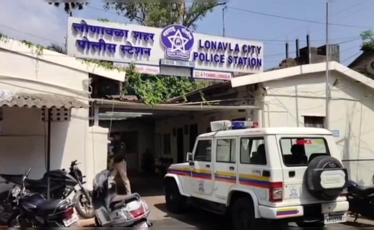चलती कार में युवती से गैंगरेप…  महाराष्ट्र के लोनावाला की ये घटना आपको भी हिलाकर रख देगी