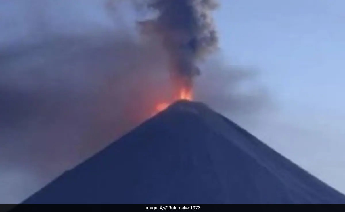 Volcano Erupts In Russia’s Far East After Massive Earthquake