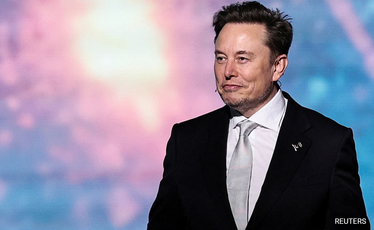 Elon Musk Confirms $16.5 Billion AI Chip Deal With Samsung Electronics