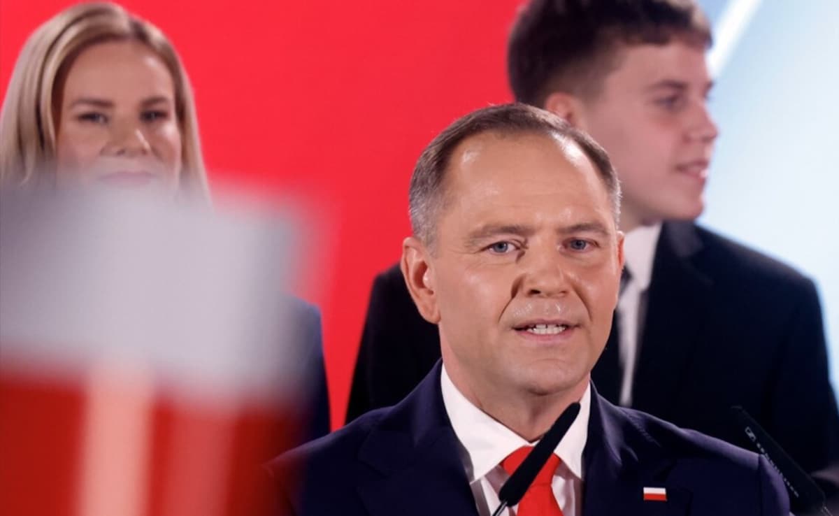Pro-Trump Nationalist President Nawrocki Becomes Poland’s New President