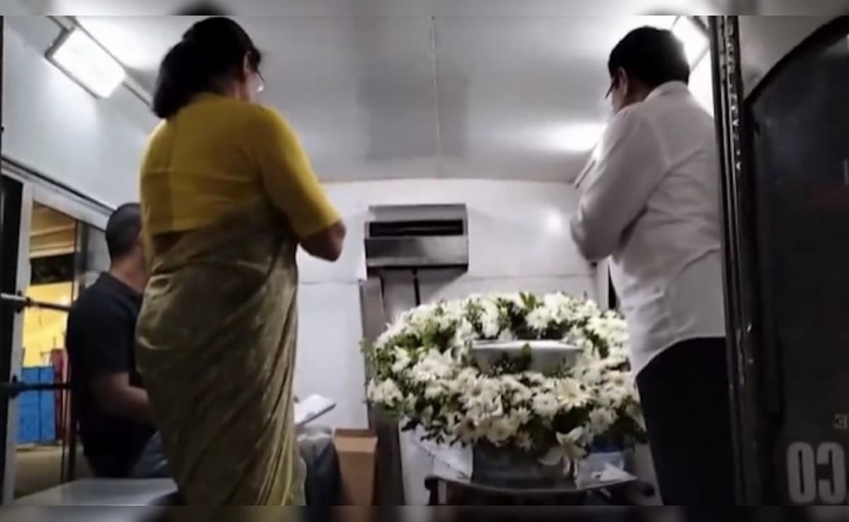 दिल्ली से ओडिशा लाया गया 15 वर्षीय लड़की का शव, बदमाशों ने लगाई थी आग