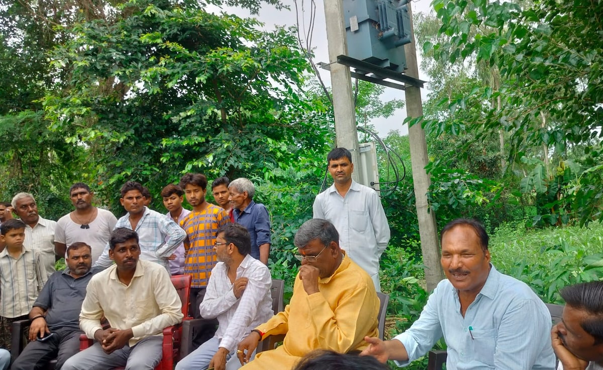 UP में मंत्रीजी की बिजली विभाग के कर्मचारी तक नहीं सुन रहे, फोन किया तो बोले- खुद आकर उतरवा लो ट्रांसफॉर्मर