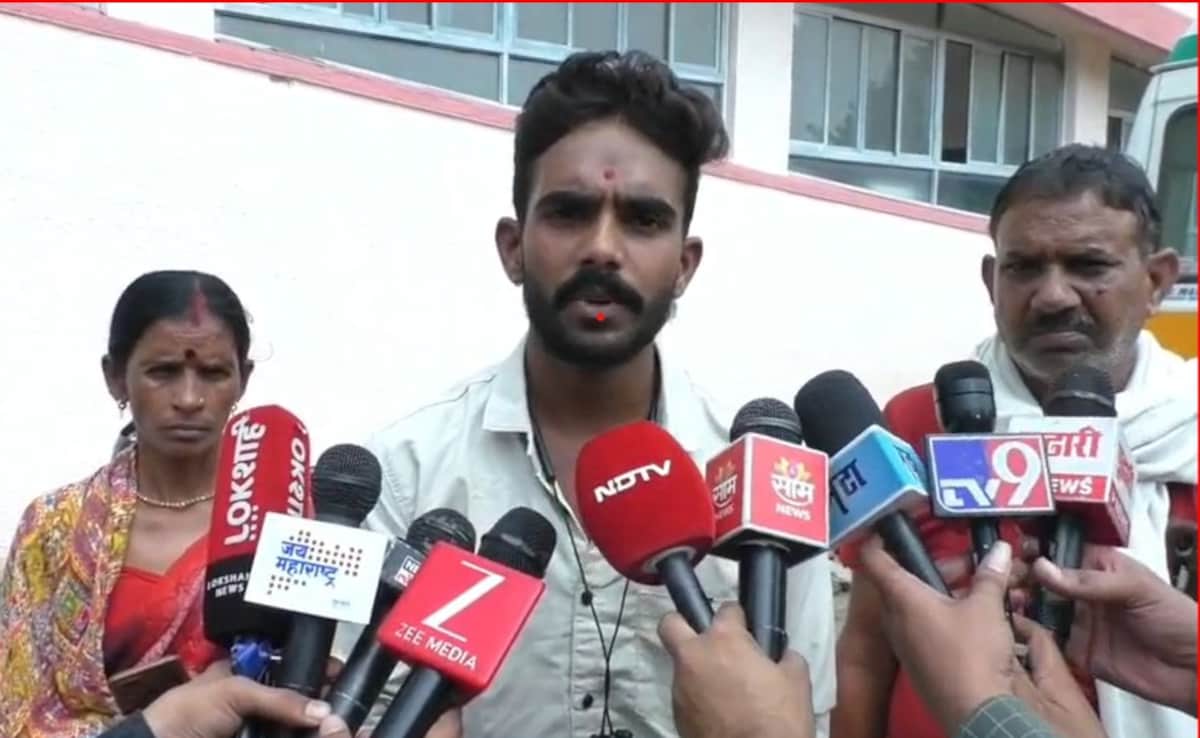 ब्लैकमेलिंग से तंग आकर आत्महत्या की कोशश, पुलिस दफ्तर के सामने खा लिया जहर; हालत गंभीर