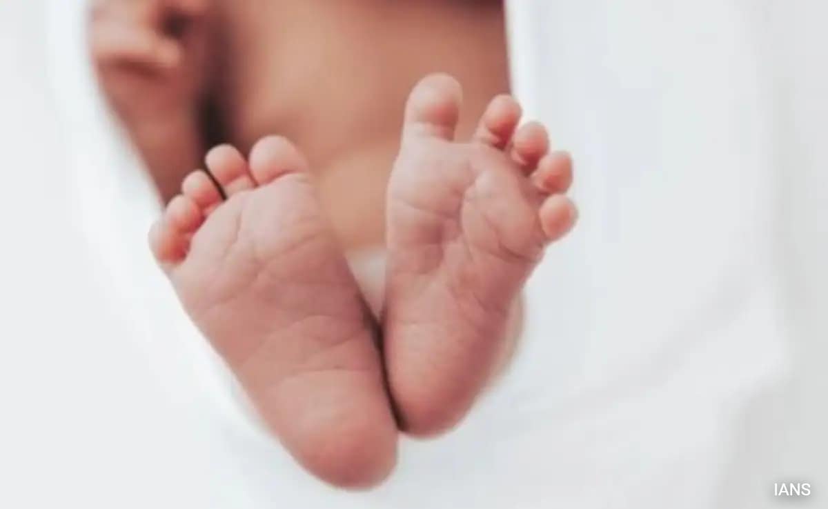 “Sci-Fi Movie”: Baby Born From 30-Year-Old Frozen Embryo