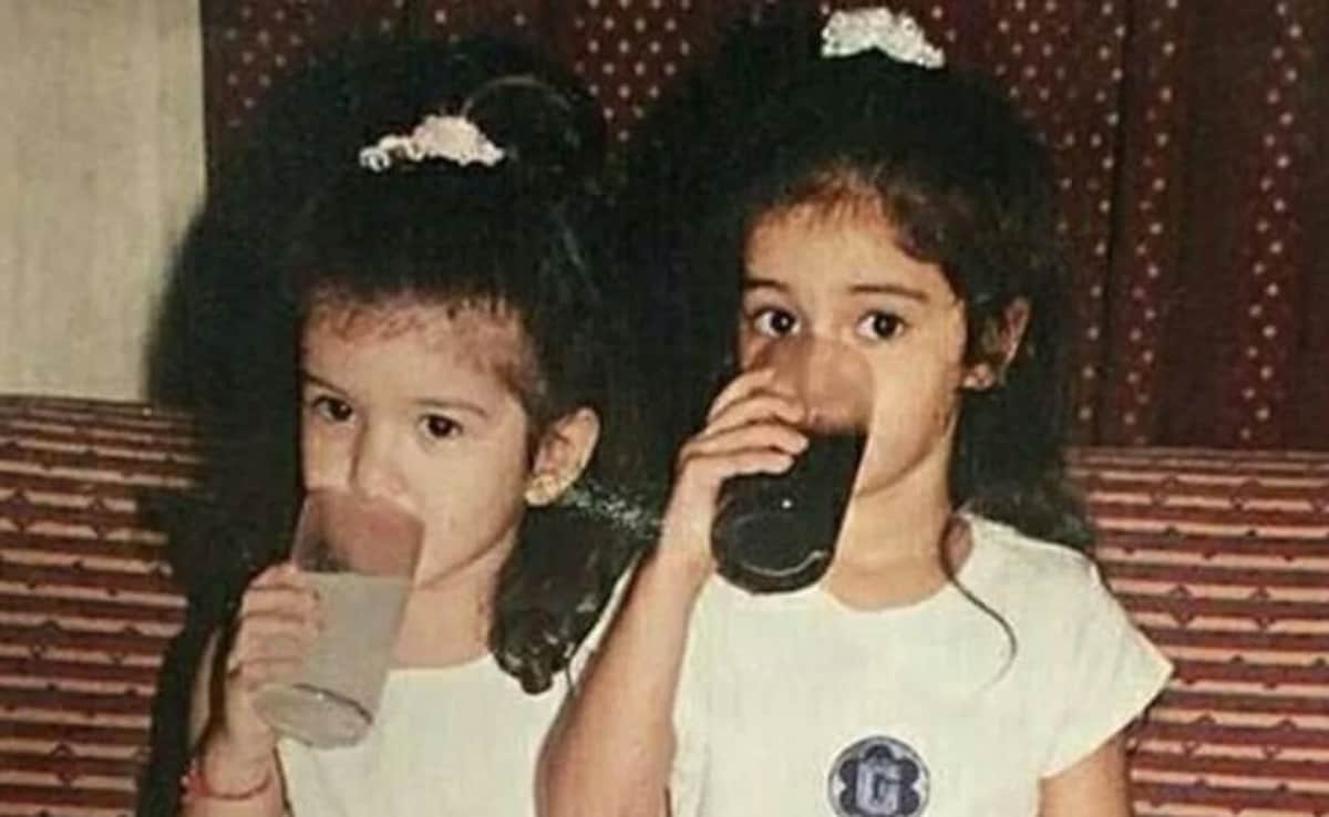 गुड़ियों जैसे लुक से लेकर ग्लैमर की दुनिया तक, ये BFF जोड़ी हमेशा रही साथ, क्या इन्हें पहचान पाए आप