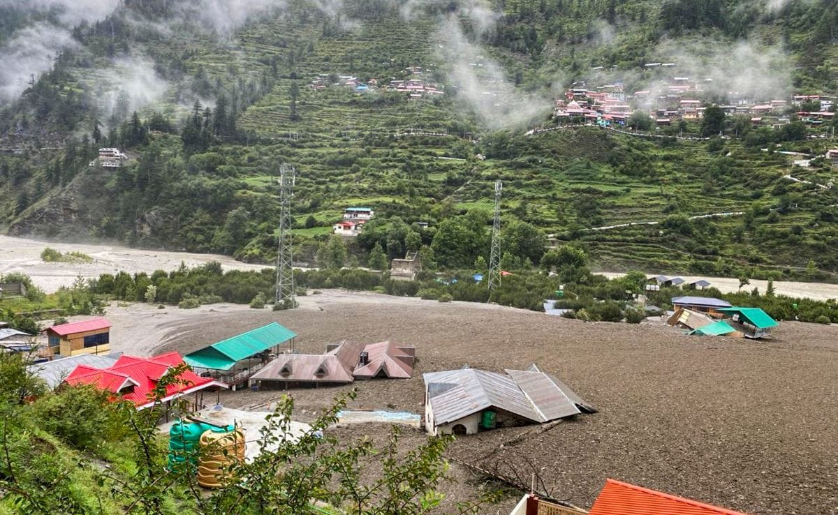 उत्तरकाशी में तबाही के बाद उत्तराखंड सरकार ने जारी किए हेल्पलाइन नंबर, रेस्क्यू ऑपरेशन हुआ तेज