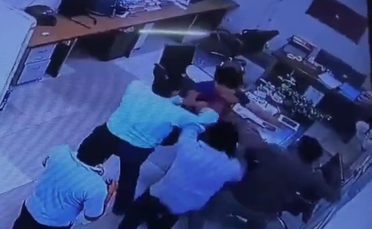 Video: Ghaziabad Resident Thrashed By Society Staff During Argument Over Water Shortage