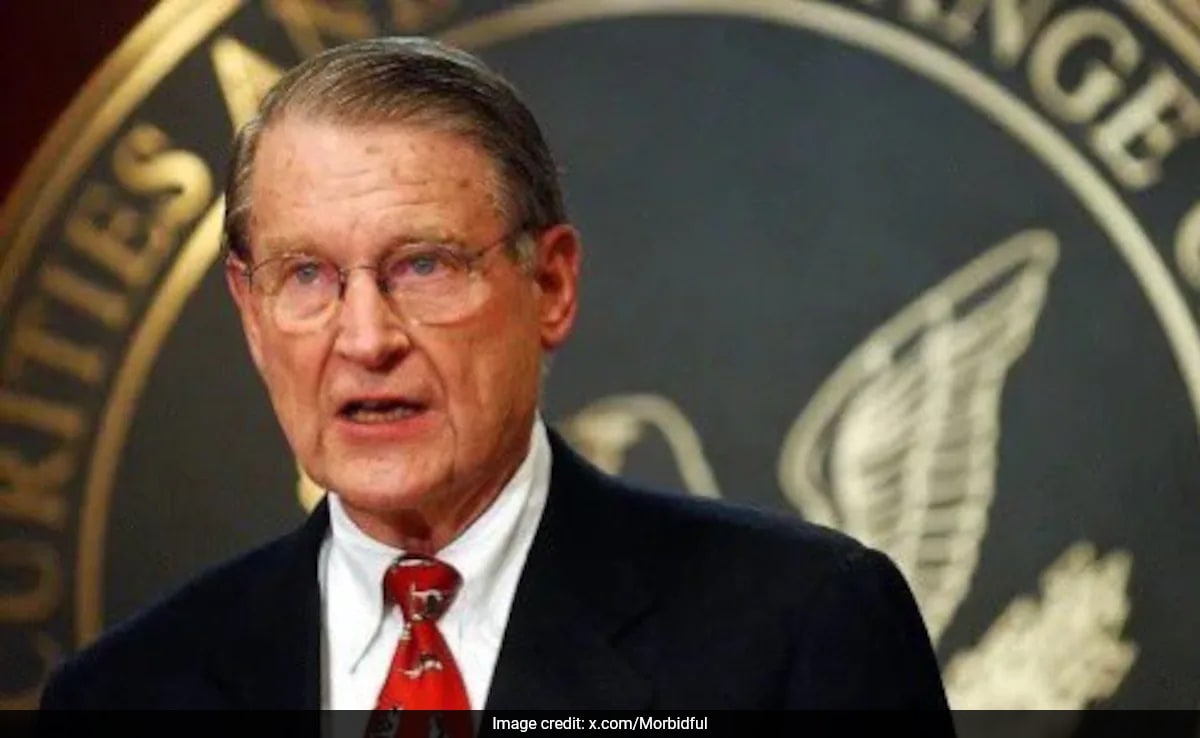 William Webster, Only Person To Lead Both FBI And CIA, Dies At 101