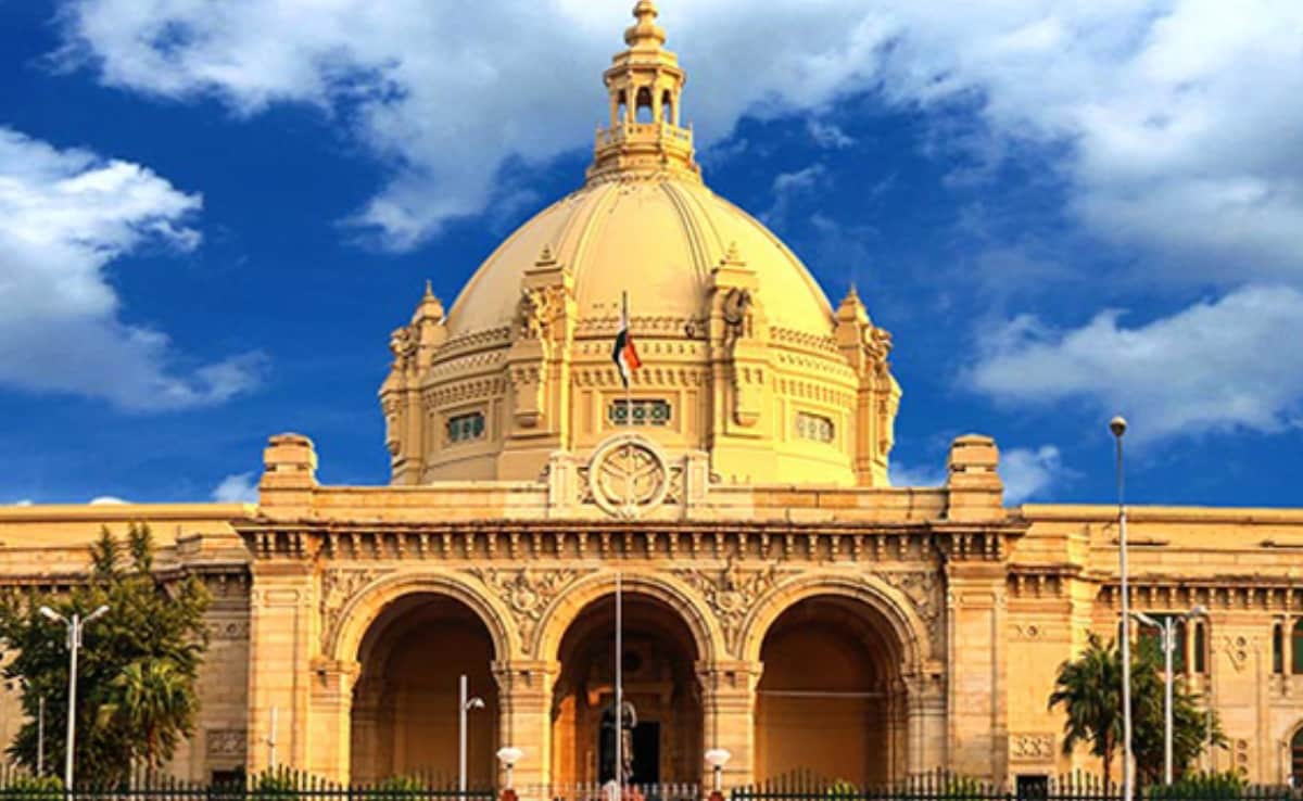 यूपी विधानसभा का मॉनसून सत्र कल से, एक दिन 24 घंटे तक होगी बैठक, अखिलेश ने कहा- ये पागलपन