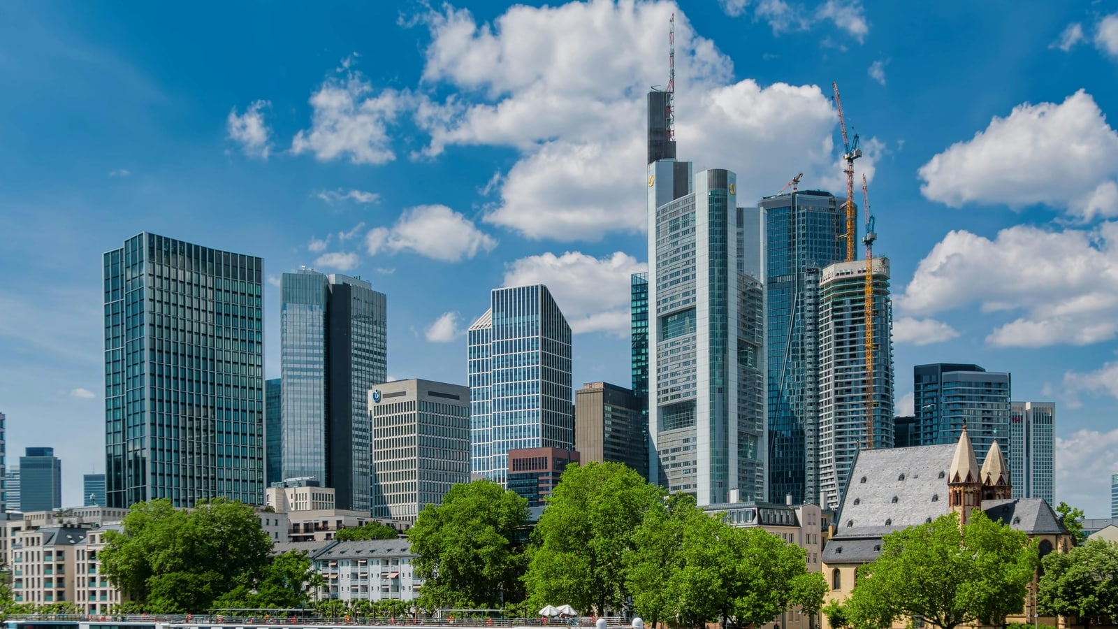 GCC expansion and strong domestic demand drive decline in office vacancy rates: CREDAI-CRE Matrix