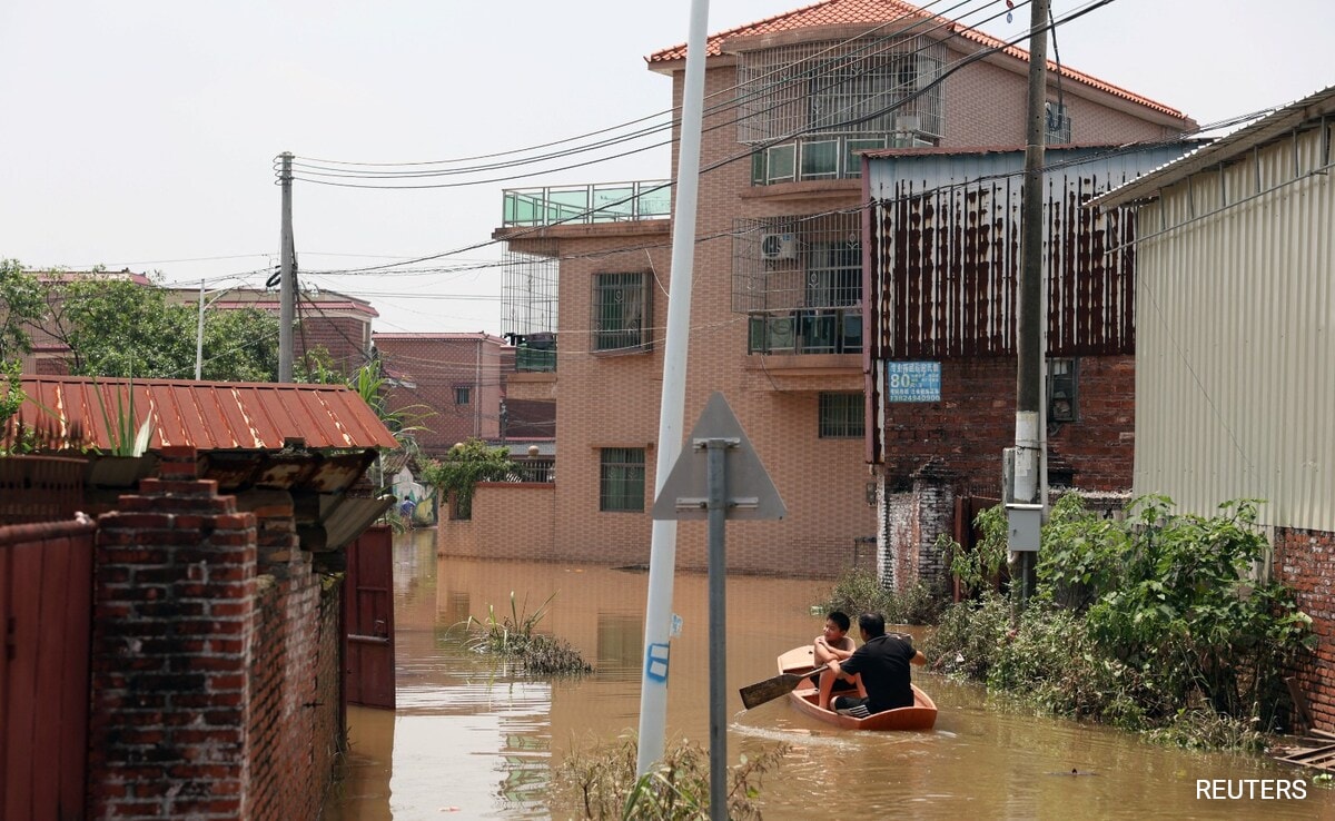 At Least 10 Killed, 33 Missing In Flash Floods In China