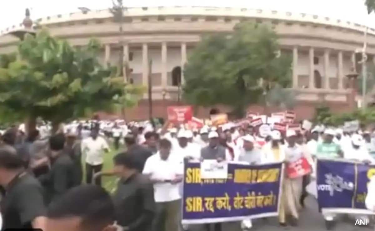 Parliament Monsoon Session Day 16 Live Updates: INDIA Bloc Leaders Begin March To Election Commission, Protest Electoral Roll Revision In Bihar