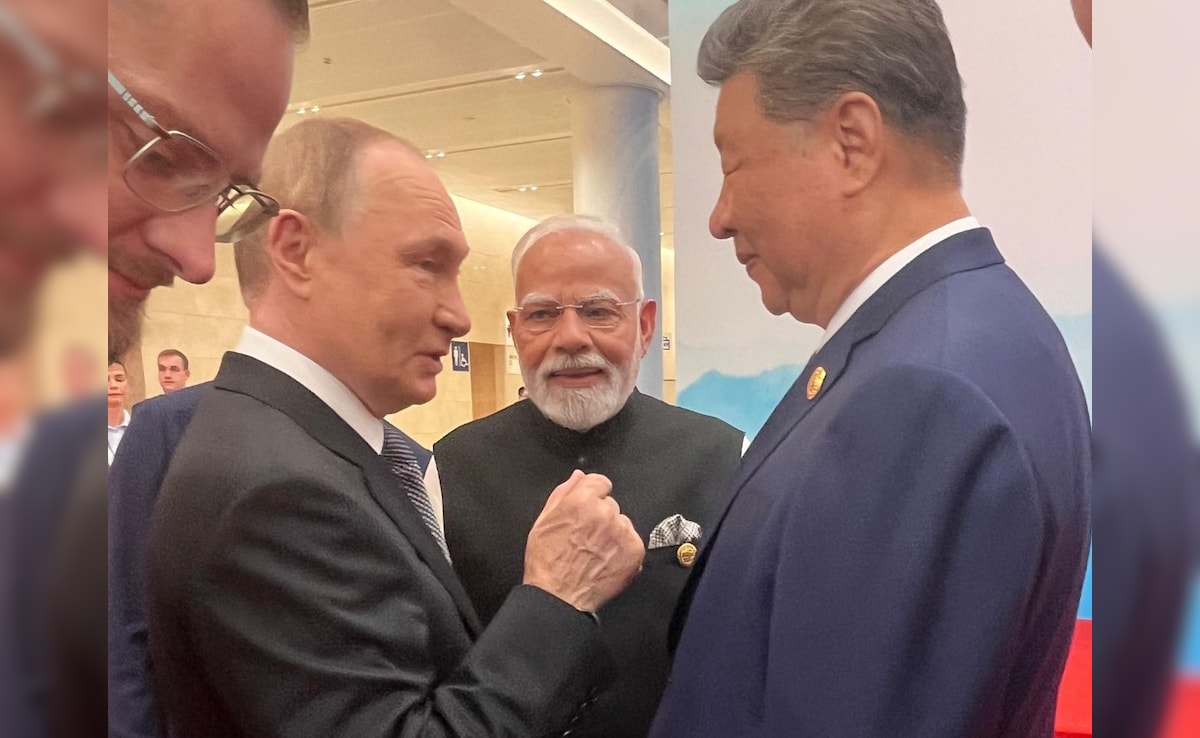 PM Modi SCO Summit 2025 LIVE: PM मोदी-जिनपिंग-पुतिन की SCO के मंच पर दिखी गजब की केमिस्‍ट्री