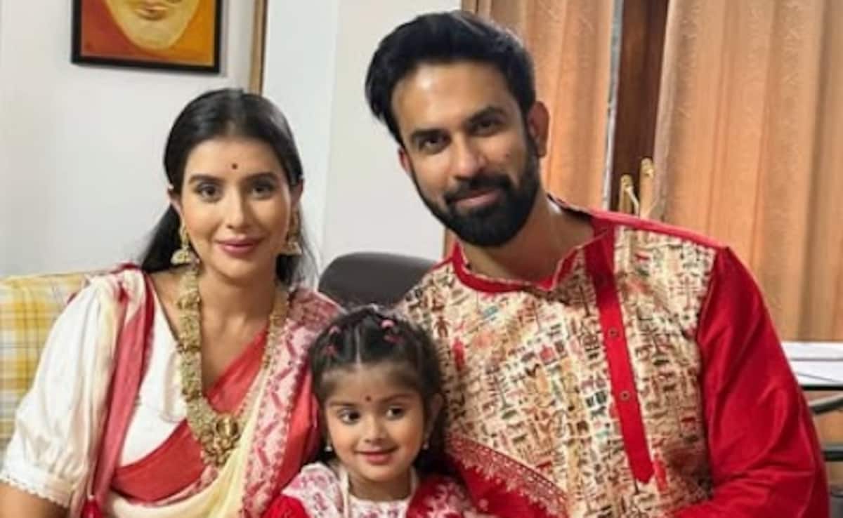 Durga Puja 2025: Charu Asopa, Along With Ex-Husband Rajeev Sen And Daughter, Joins The Festival In Kolkata
