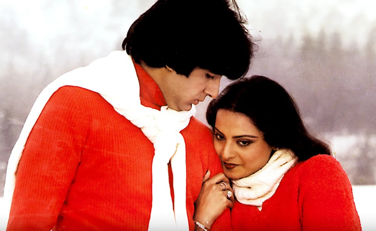 When Rekha Turned Vegetarian To “Impress” Amitabh Bachchan: “Don’t Think It Was Love”