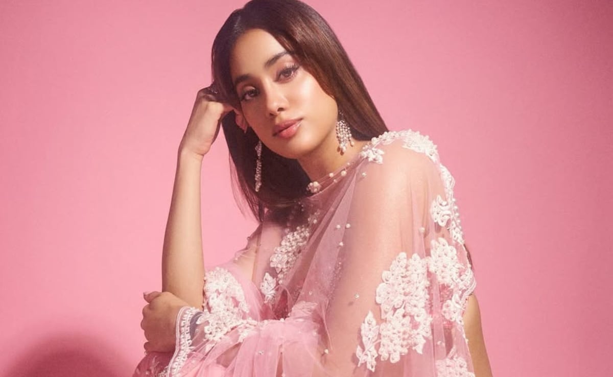 Janhvi Kapoor Reveals The Qualities She Wants In Her Life Partner: “Sanskari Hona Chahiye…”