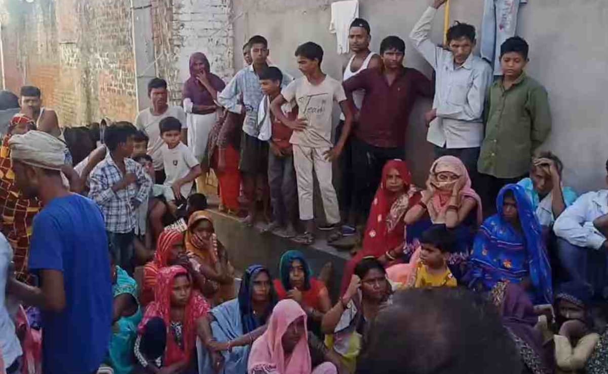 कानपुर में हैवानियत की हद! बकरी के चारे को लेकर झगड़ा, पड़ोसी ने महिला को कुल्हाड़ी से काट डाला