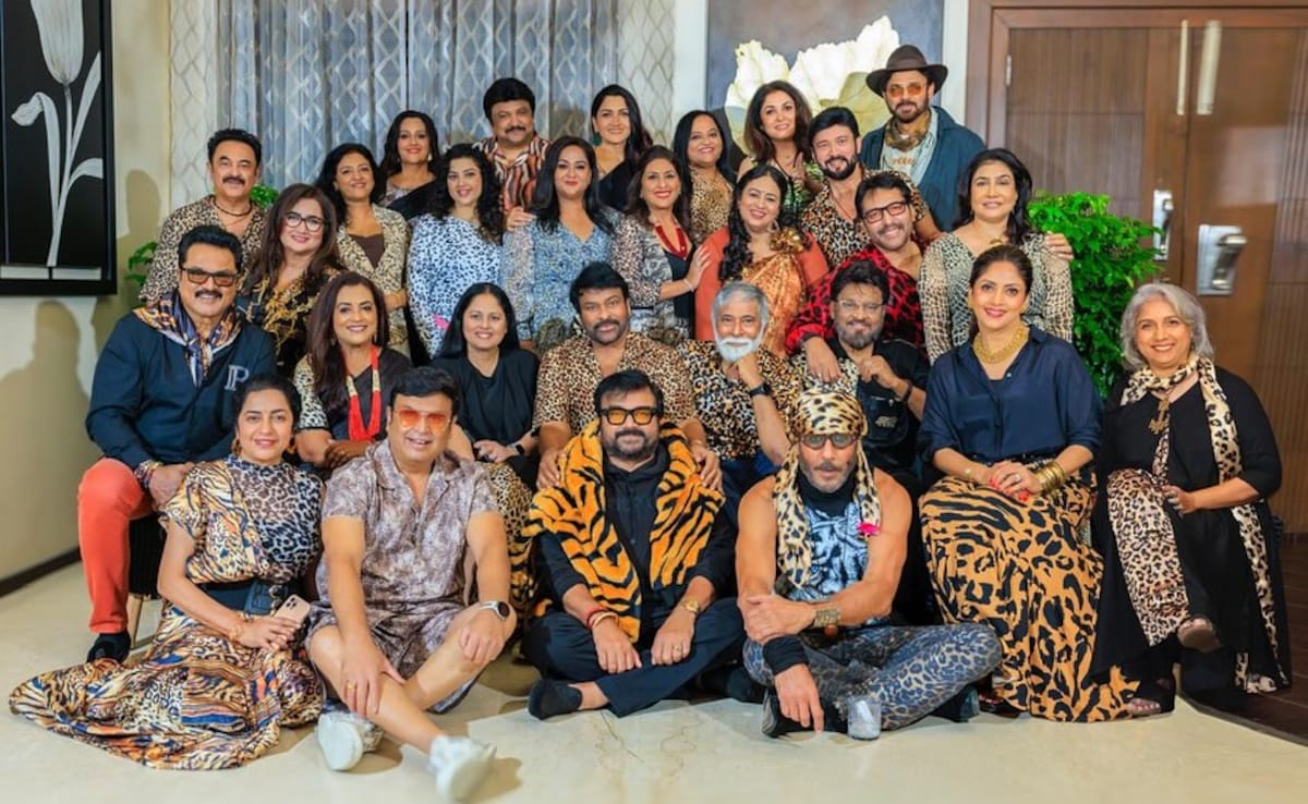 An Annual Reunion of ’80s Stars Looks Like This. Count The Actors