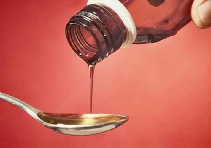 कफ सिरप से मौत: मासूमों को ‘जहर’ देने वाला डॉक्टर हुआ गिरफ्तार, श्रीसन कंपनी के खिलाफ भी मामला दर्ज