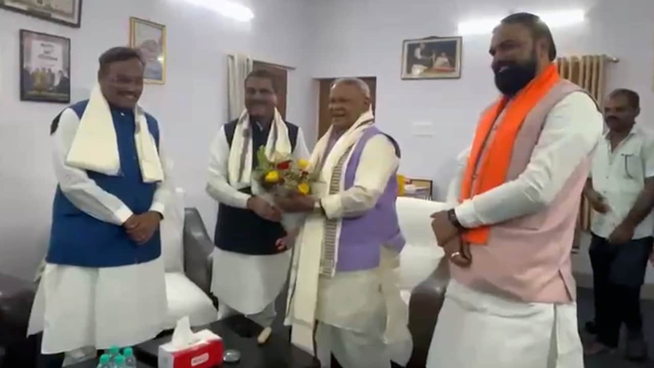 Dharmendra Pradhan Meets Manjhi, Agreement On 7 Seats Reached Ahead Of Bihar Polls: Sources