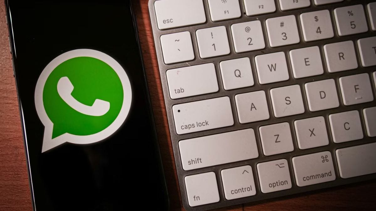 WhatsApp’s Message Translation Feature Is Rolling on iOS With Support for 21 Languages