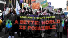 Thousands take to streets of Glasgow to highlight ‘climate emergency’