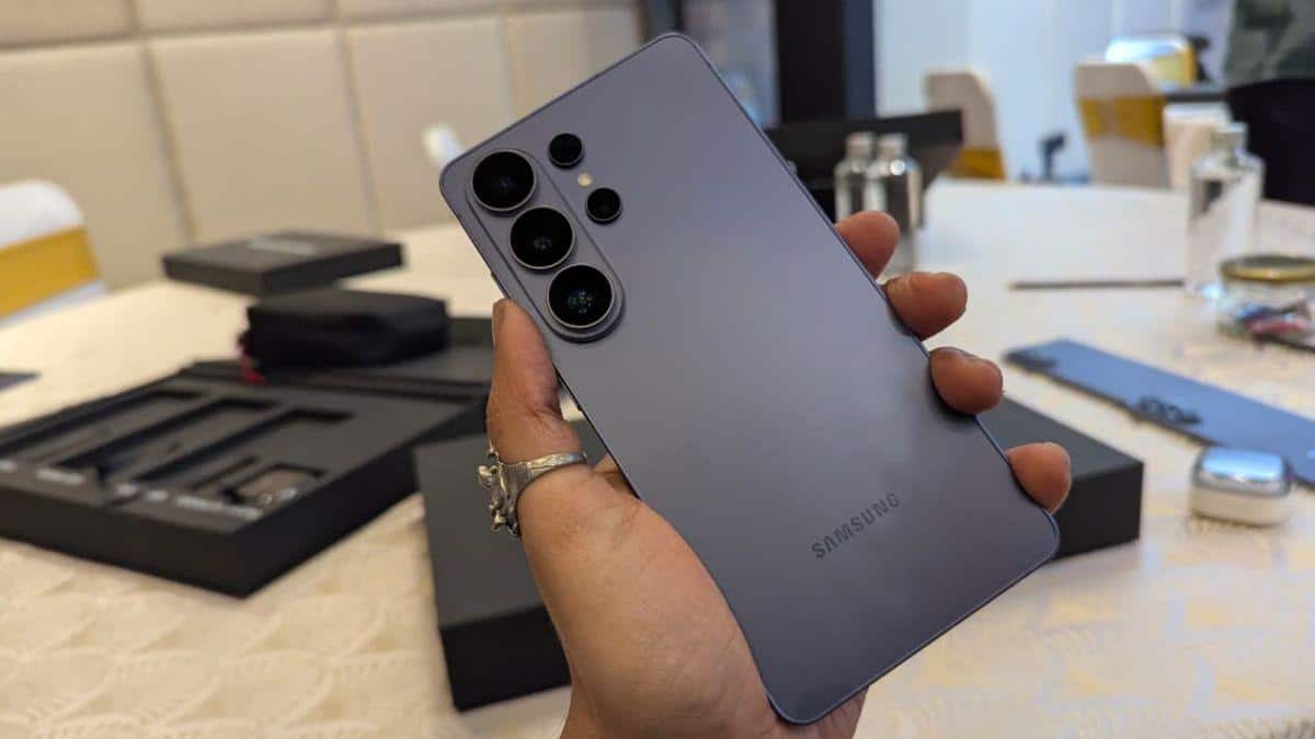 Samsung Galaxy S26 Ultra: Is Rs 1.39 Lakh ‘Premium’ Phone Truly Worth It? Full Specs Inside