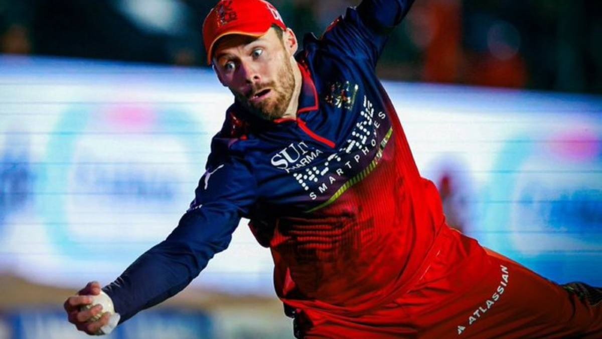 RCB का ये स्टार बन गया सुपरमैन! एक हाथ से लपका ‘ब्लाइंडर’ कैच, VIDEO