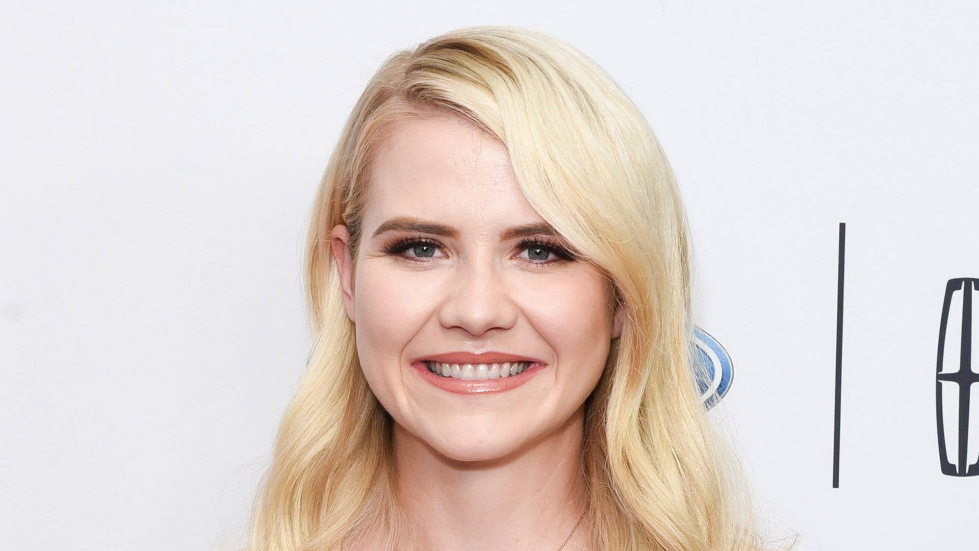 Elizabeth Smart showcases her incredibly ripped physique in body building competition
