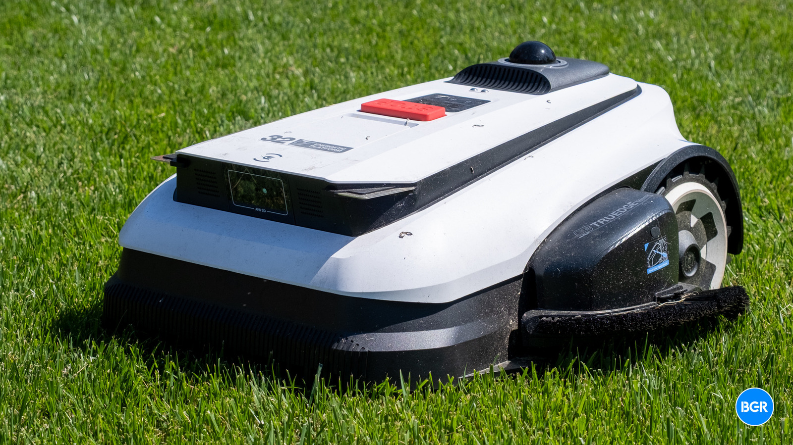 Bharat Journal Ecovacs GOAT A3000 LiDAR Pro Assessment: The Even Pricier Whole-Lawn Robot Mower