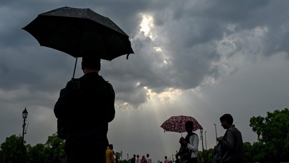 Rain Alert: दिल्ली-हरियाणा समेत इन राज्यों में भी आंधी-बारिश, राजस्थान में भीषण लू का अलर्ट